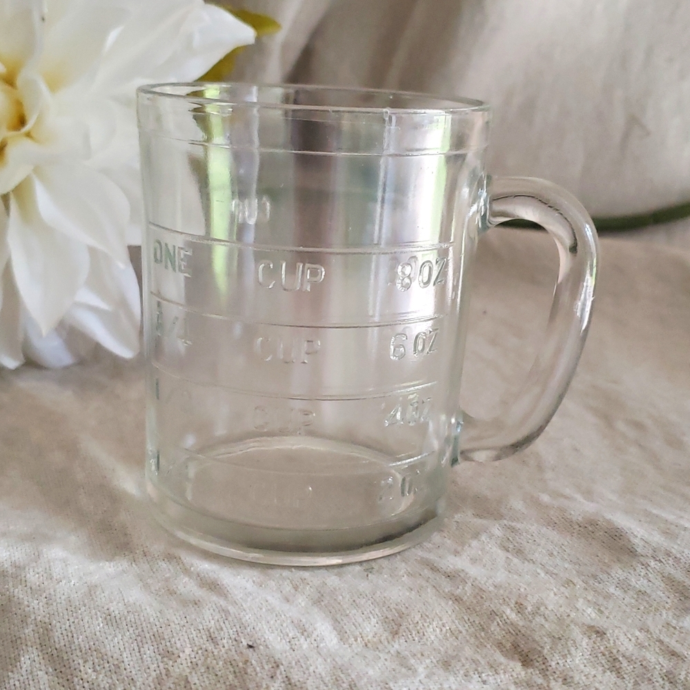 Vintage Atlas Measuring cup